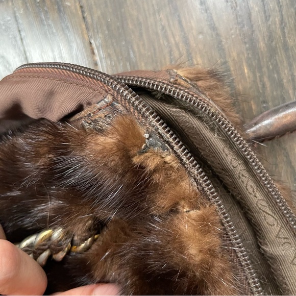 Vintage Fur Prada Bag Circa 1970/80s - Picture 4 of 5